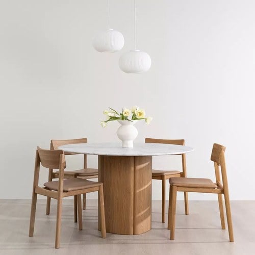 丹麥Tolv 塔拉大理石圓桌 (橡木、直徑125公分)